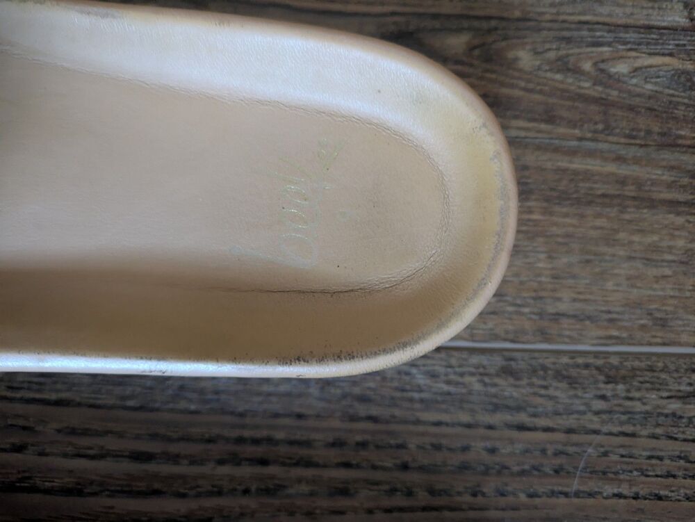 BEEK LADIES PELICAN PLATFORM METALLIC PLATINUM SLIDES 9 - Picture 5 of 8